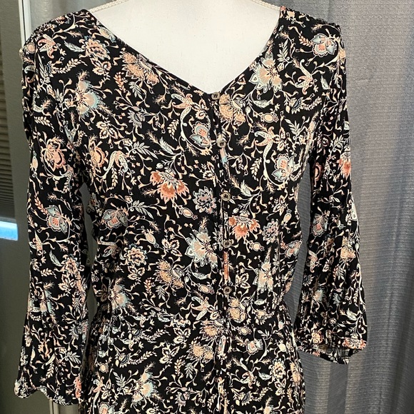 MOSSIMO SUPPLY CO • Floral Paisley Romper - Picture 4 of 10